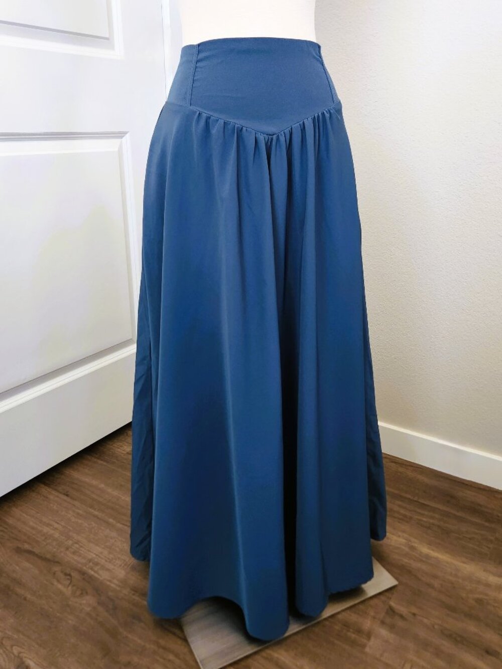 Scarlet Darkness Renaissance Maxi Skirt Elastic High Waist Swing Skirt Size Med